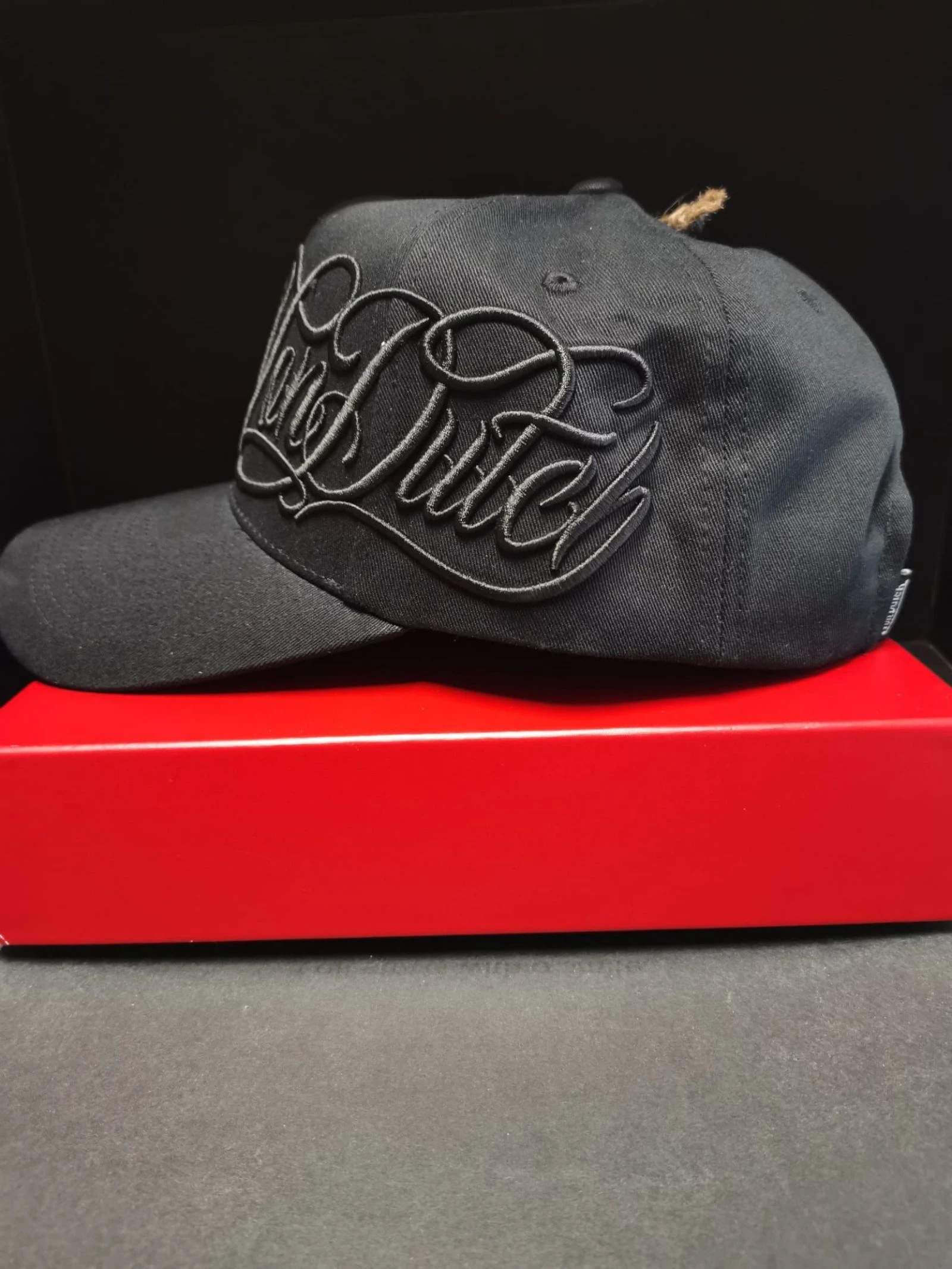 Von Ducht Cap – photo 2